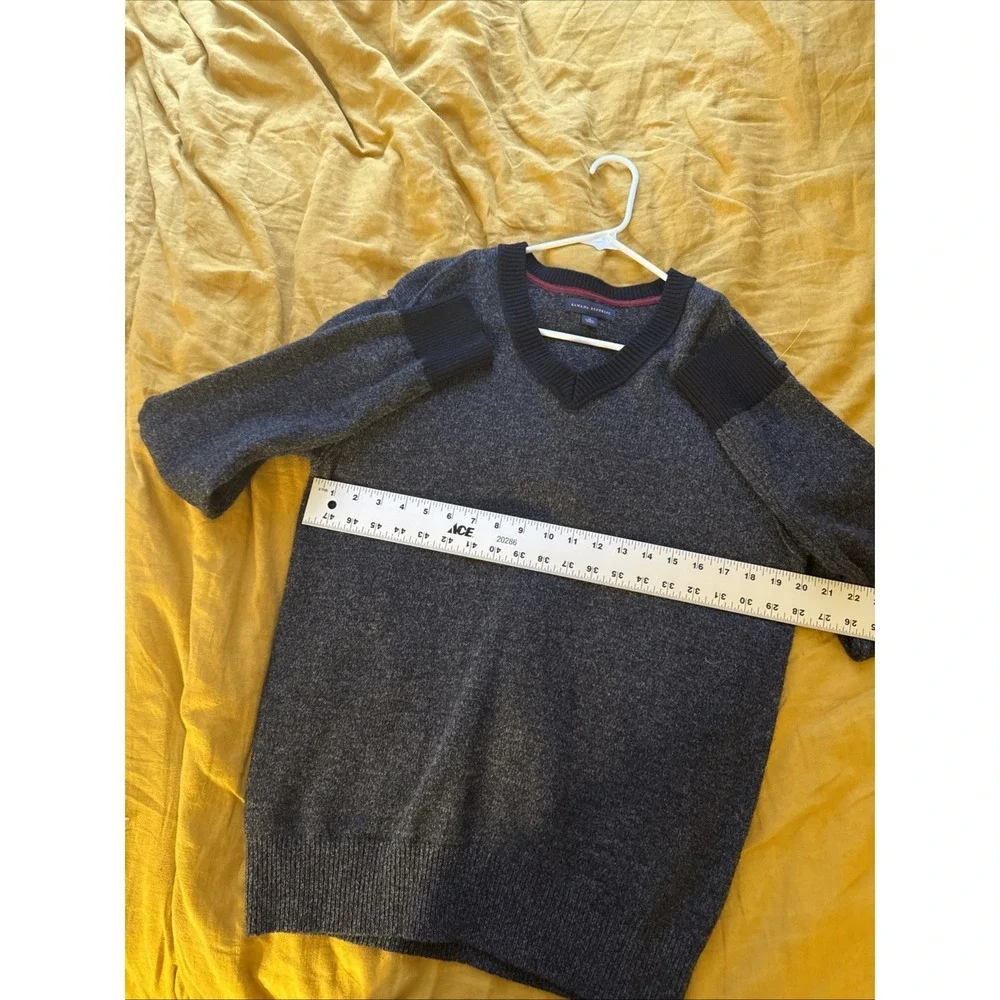 Banana Republic Mens Lambswool V-Neck Sweater Charcoal‎ Gray Black Medium
